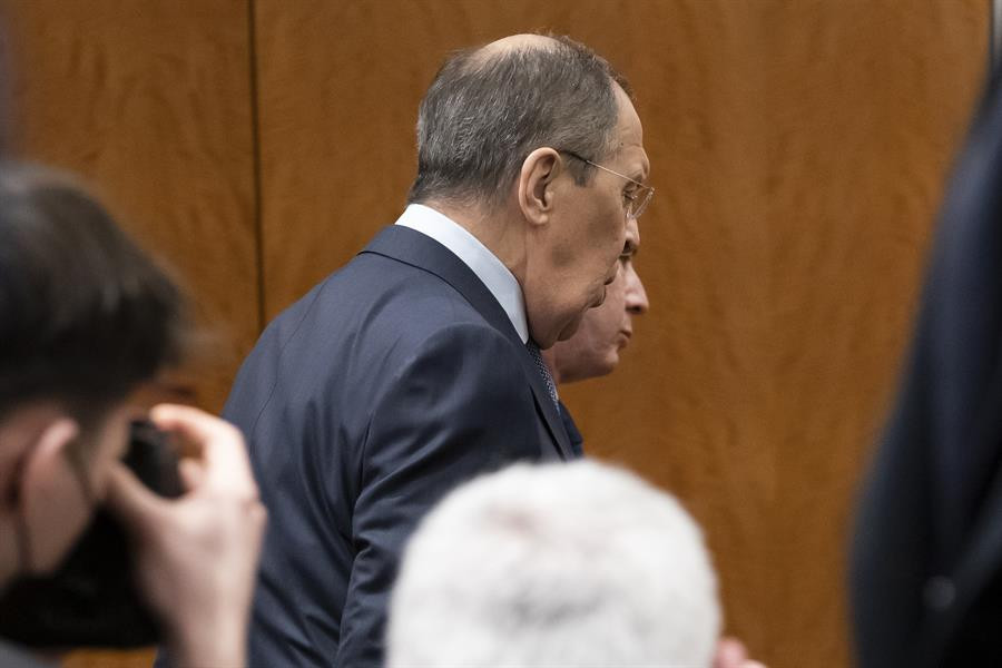 Son dakika... Cenevrede kritik ABD-Rusya zirvesi