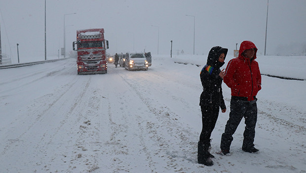 BOLU DAĞINDA TRAFİK AÇILDI MI BOLU DAĞINDA TRAFİK AÇILDI MI