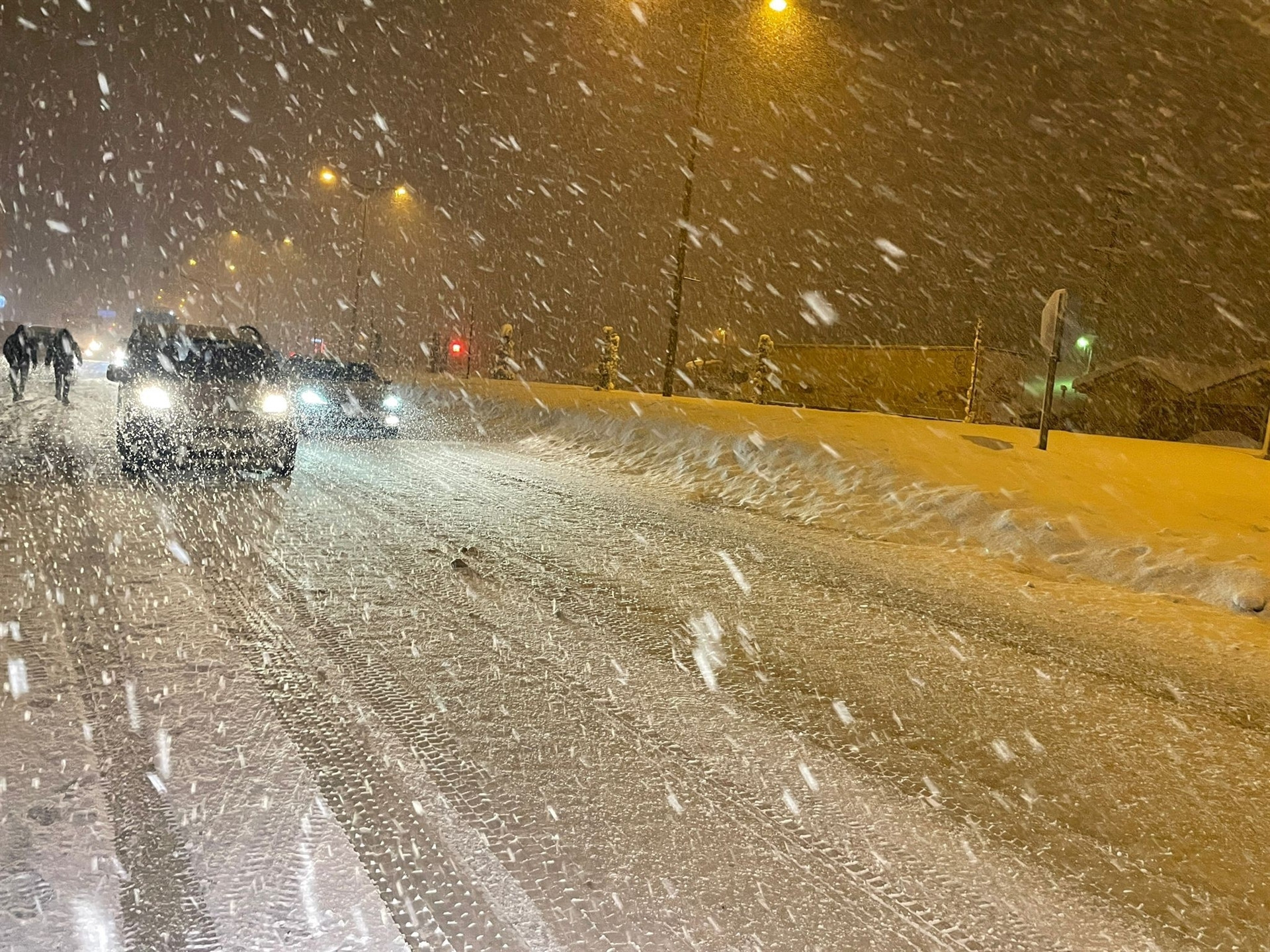 TEM’de trafik Bolu Tüneli’nden Düzce’ye ulaştı