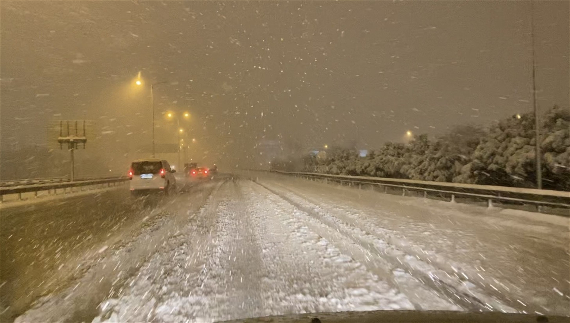 TEM’de trafik Bolu Tüneli’nden Düzce’ye ulaştı
