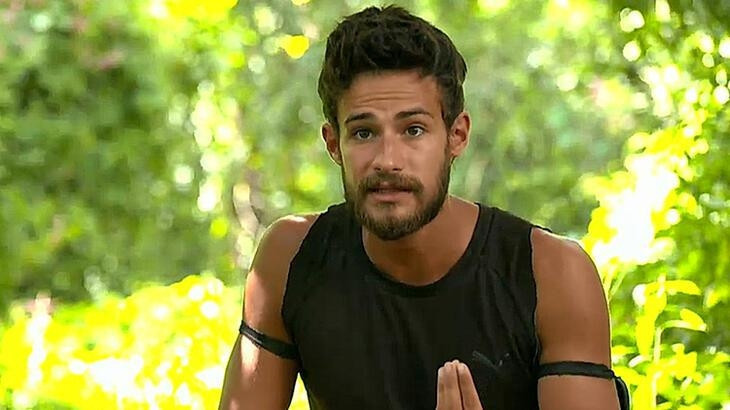 SURVİVOR BATUHANIN OYNADIĞI DİZİLER VE FİLMLER SURVİVOR BATUHANIN OYNADIĞI DİZİLER VE FİLMLER
