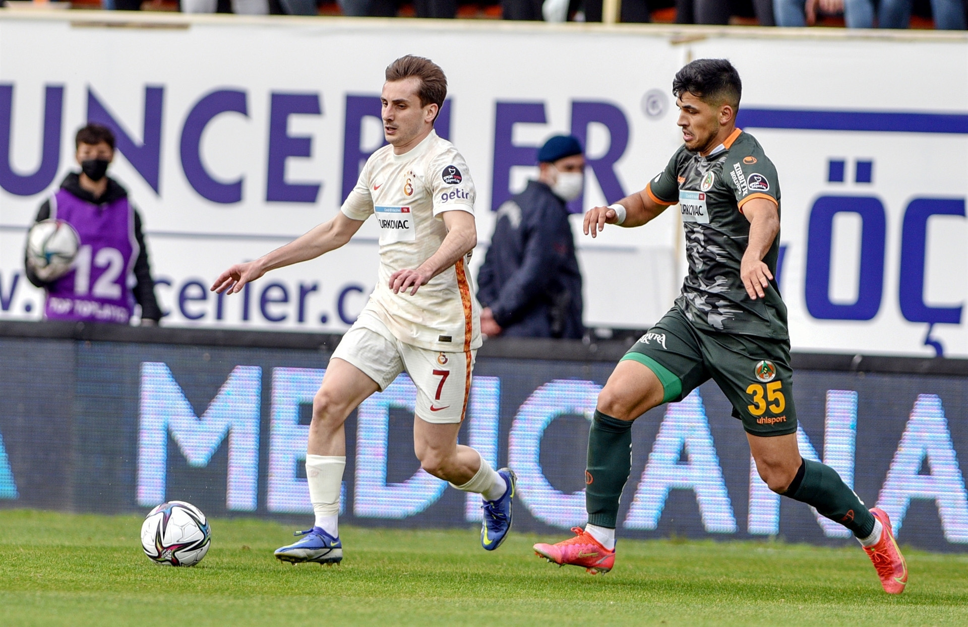 Alanyaspor - Galatasaray maçından öne çıkan fotoğraflar