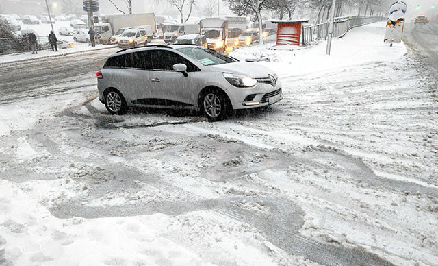 Isparta’da okullar tatil mi, kaç gün tatil Isparta Valiliği’nden kar tatili açıklaması