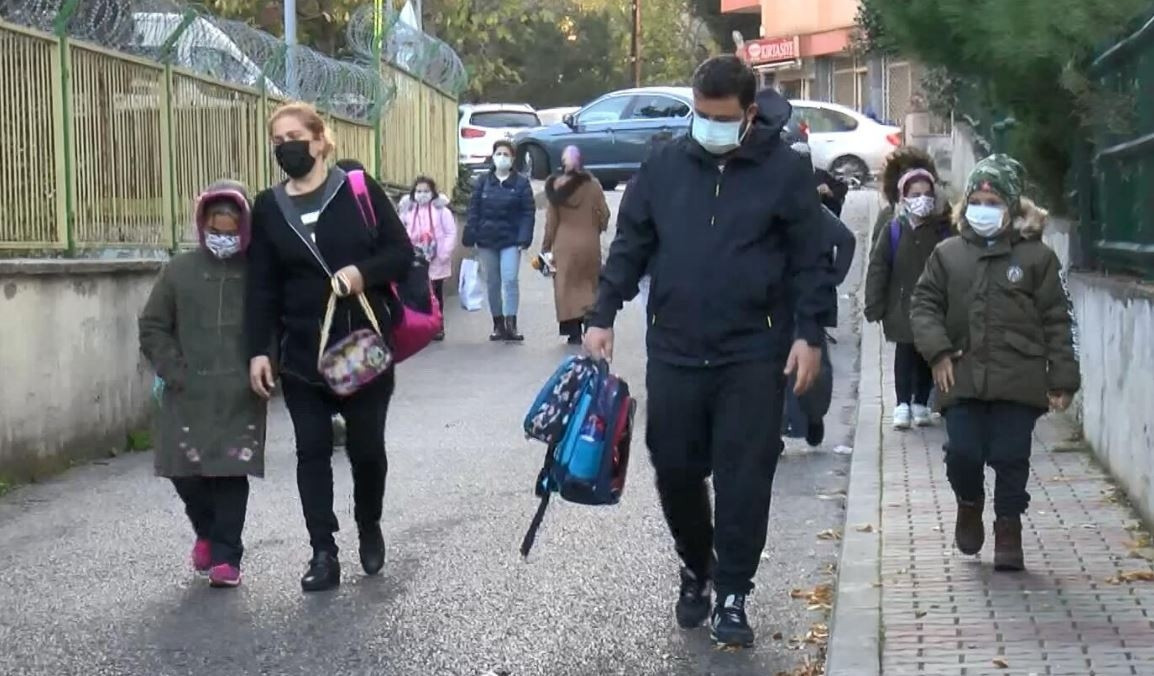 2022 ara tatil ne zaman MEB eğitim takvimi