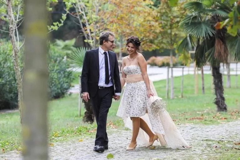 FERİDE ÇETİN KİMDİR