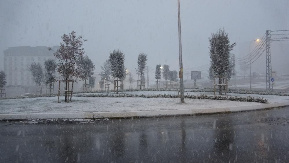 İstanbulda kar yağışı başladı
