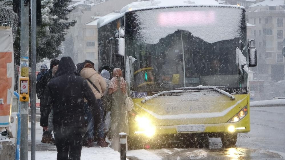 İstanbulda kar yağışı başladı