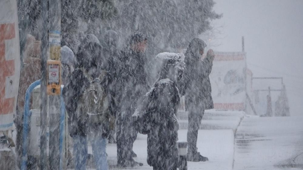 İstanbulda kar yağışı başladı