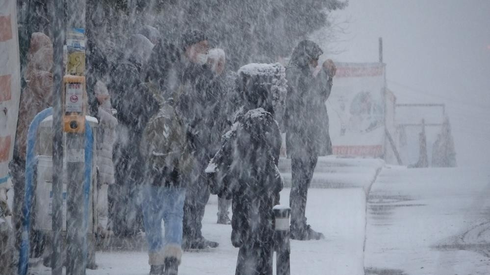 İstanbulda kar yağışı başladı