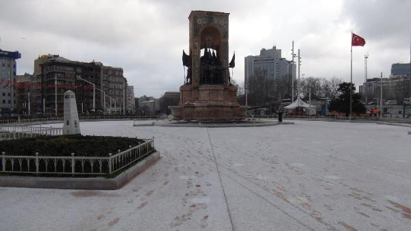 İstanbulda kar yağışı başladı