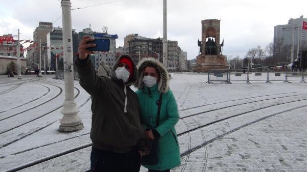 İstanbulda kar yağışı başladı