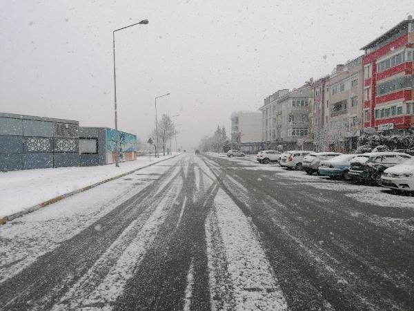 İstanbulda kar yağışı başladı