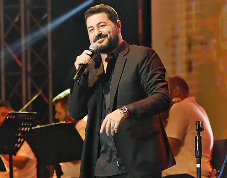 Herkes âşık olsun