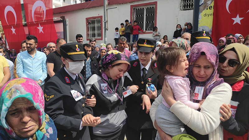 Şehit Uzman Çavuş Yusuf Avan, son yolculuğuna uğurlandı.