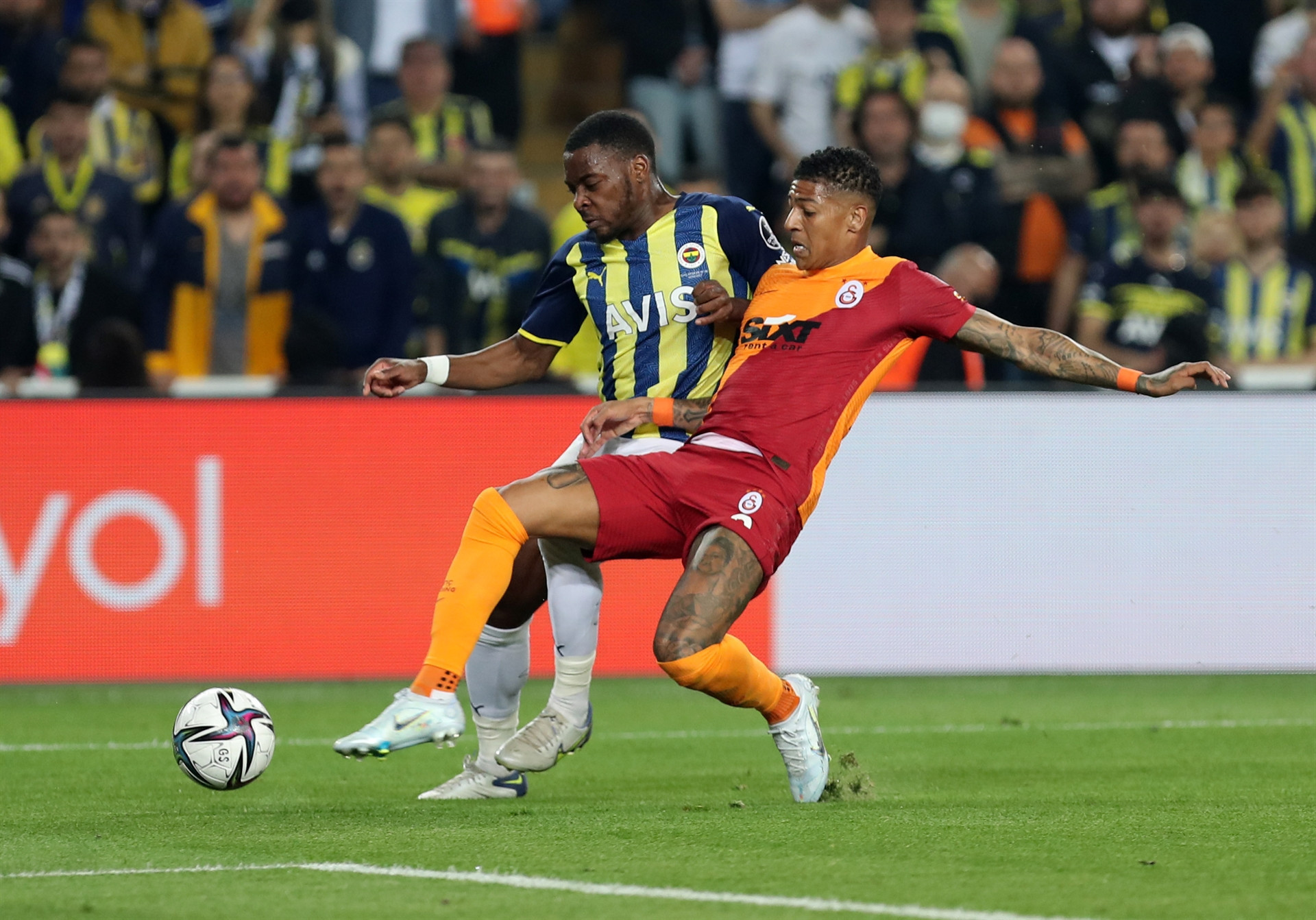 Fenerbahçe-Galatasaray maçından en özel fotoğraflar