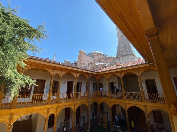 Ayasofya Fatih Medresesi, 86 yıl sonra yeniden açıldı
