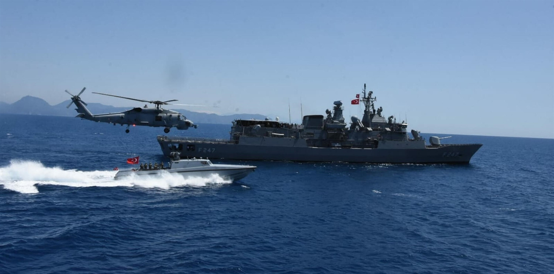 Mavi Vatan Tatbikatında nefes kesen kareler