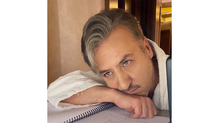 BARIŞ FALAY KİMDİR