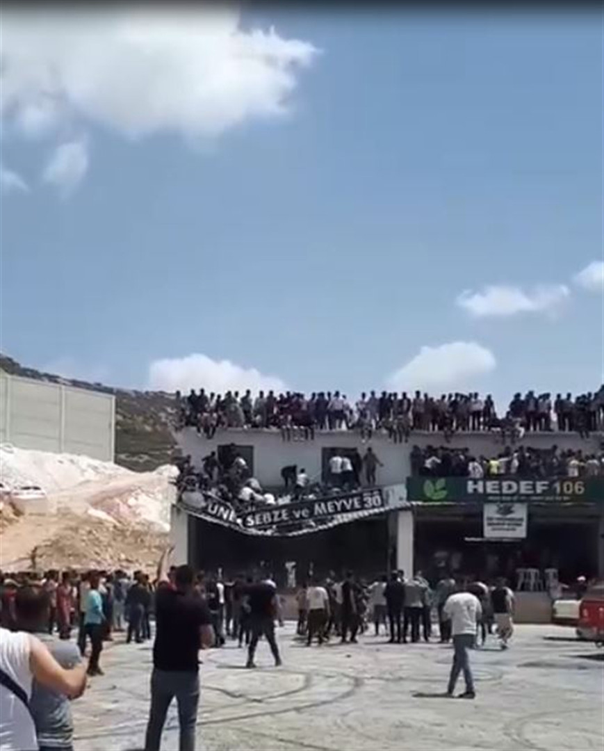 Antalyada drift festivalinde üst üste kaza Antalyada drift festivalinde üst üste kaza