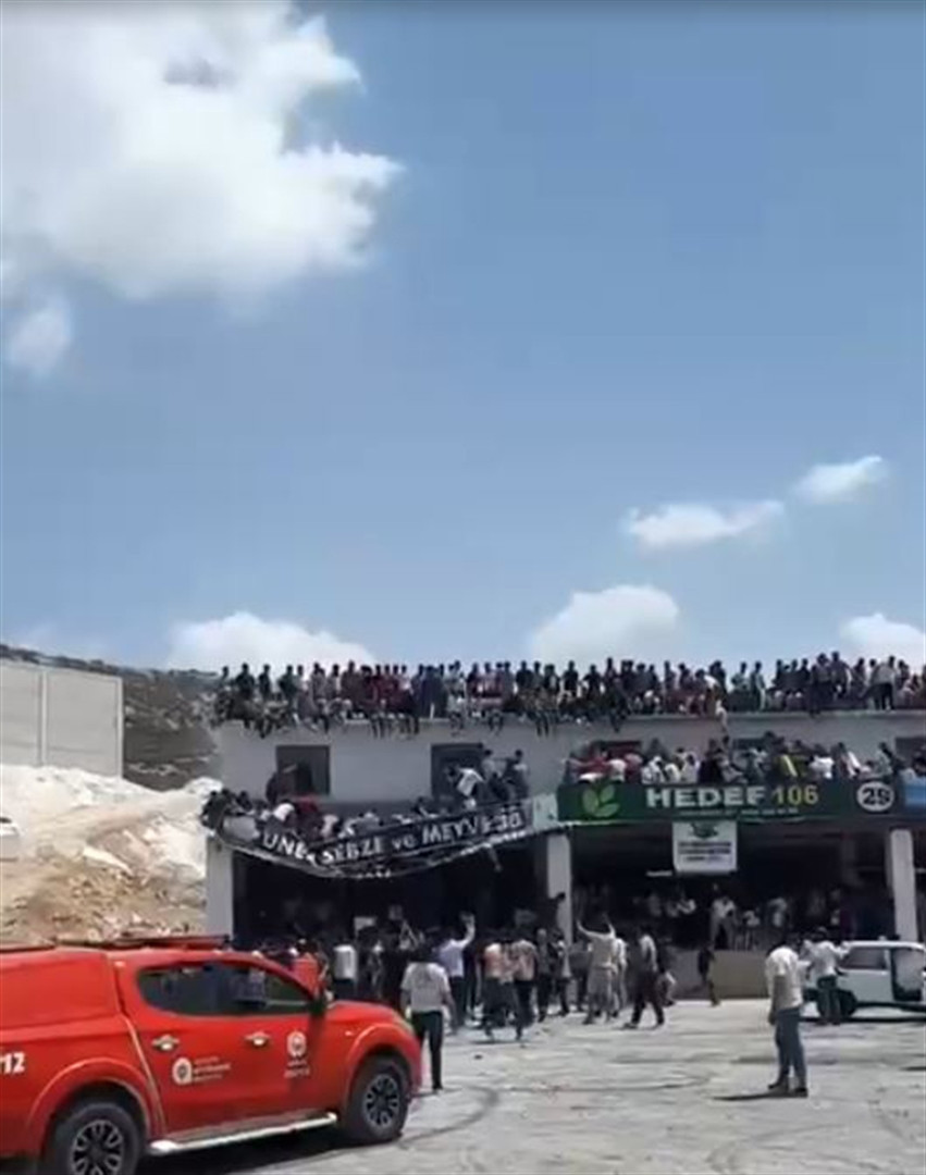 Antalyada drift festivalinde üst üste kaza Antalyada drift festivalinde üst üste kaza