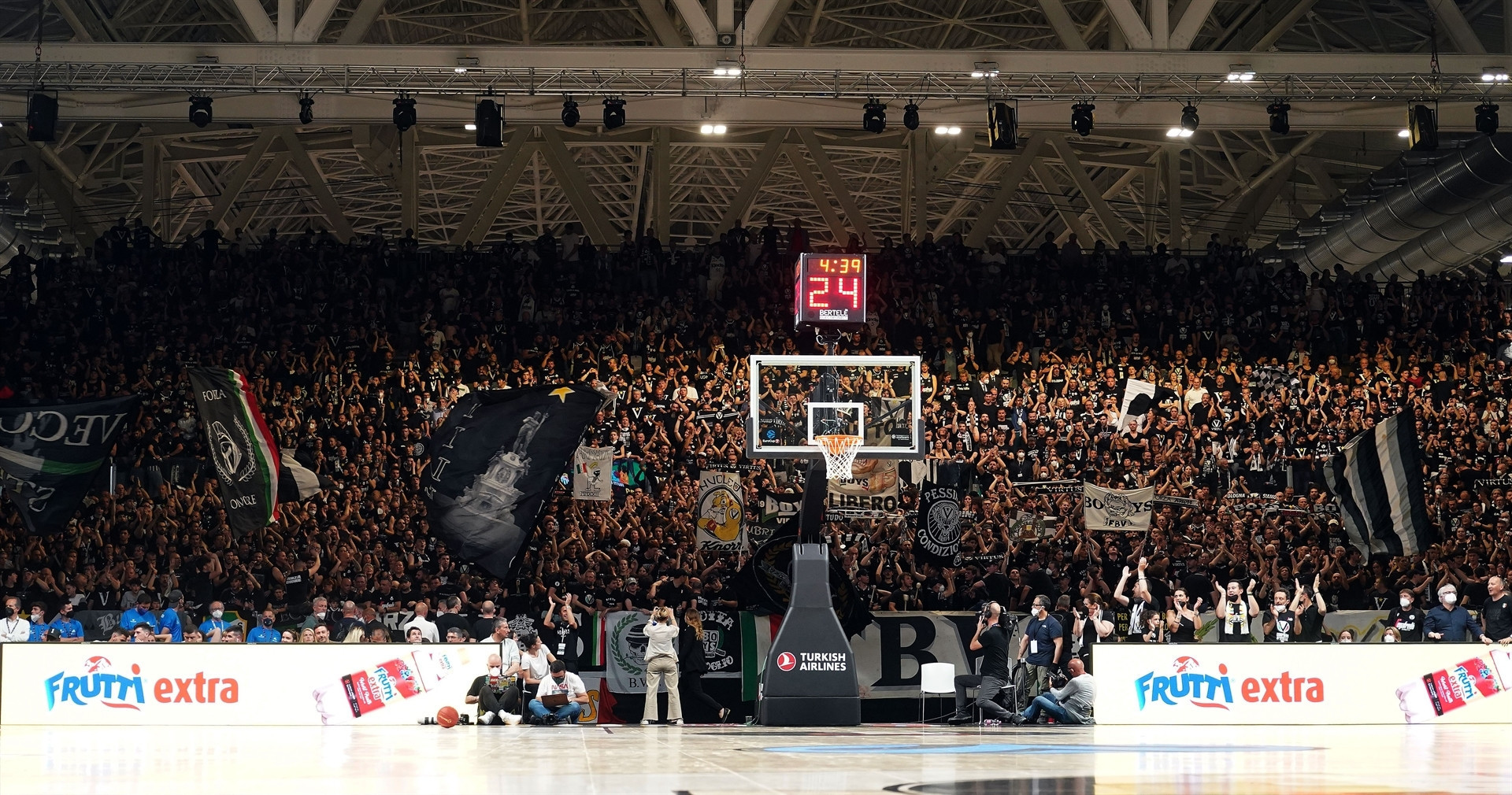 Frutti Extra Bursaspor - Virtus Bologna maçından fotoğraflar