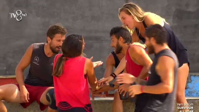 SURVİVOR KİM ELENDİ, dün gece Survivordan kim gitti 17 Mayıs Survivor 2022den oylama SMS sıralaması ile elenen isim gözyaşlarına boğuldu