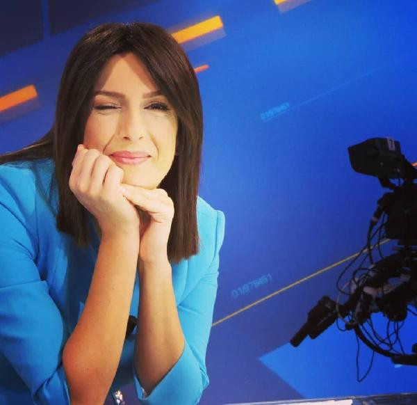 Spiker Özlem Sarıkaya Yurta veda