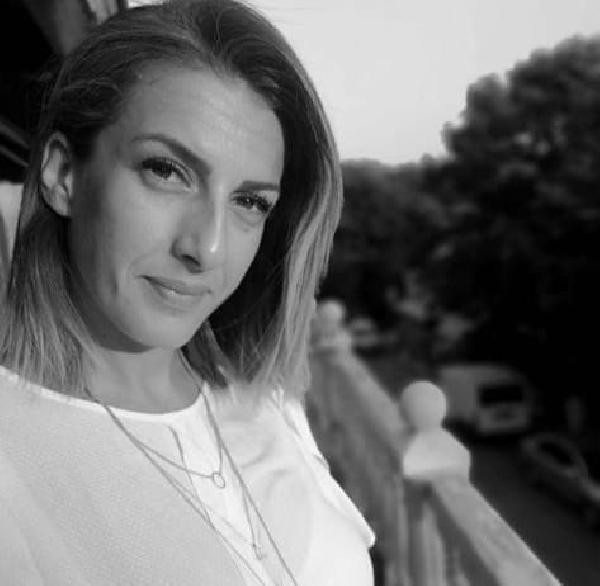 Spiker Özlem Sarıkaya Yurta veda