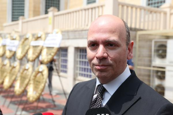 Spiker Özlem Sarıkaya Yurta veda