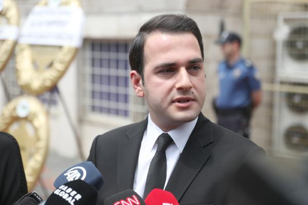 Spiker Özlem Sarıkaya Yurta veda