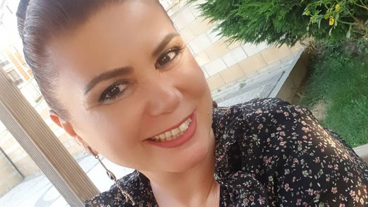 HÜLYA POLAT KİMDİR