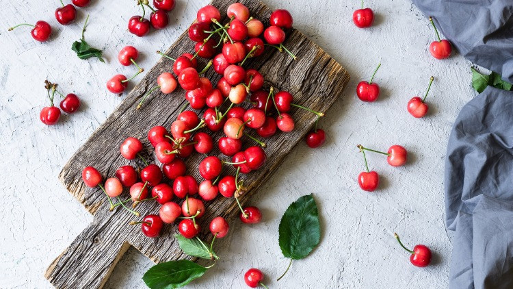 Kiraz Zayıflatır Mı, Faydaları Nelerdir Kiraz Diyeti ile 3 Günde Yaza Fit Girmek Mümkün