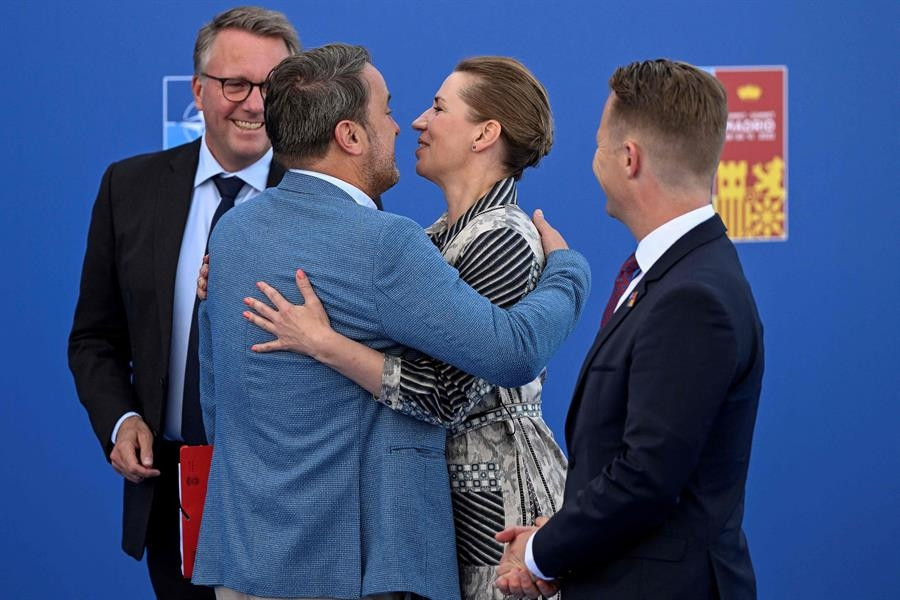 NATO Liderler Zirvesinde son gün... Liderlerden çarpıcı kareler