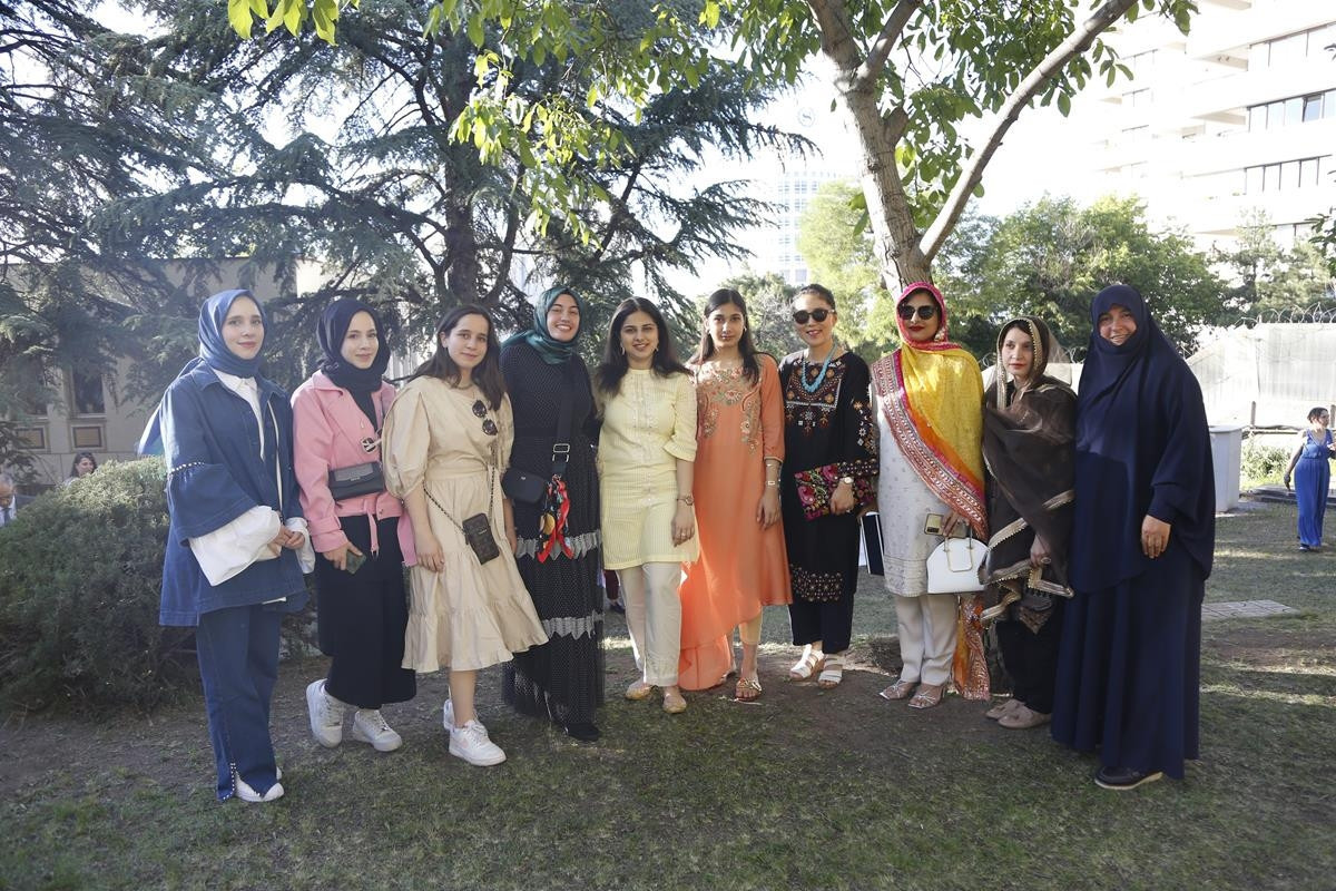 Meyvelerin kralı renkli festivalde