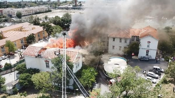 Balıklı Rum Hastanesinde yangın Hastalar tahliye edildi