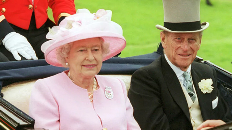 Kraliçe Elizabeth hayatını kaybetti, İngilterede bir dönem sona erdi İşte ilk açıklama... Peki yerine kim geçecek