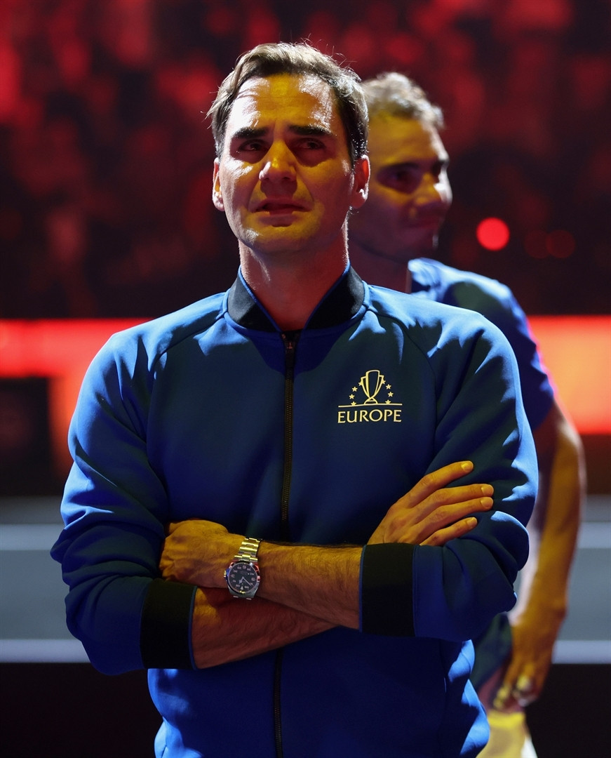 Roger Federer tenise gözyaşları içerisinde veda etti