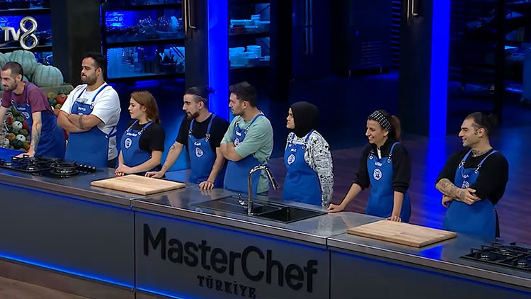 MASTERCHEF ÖDÜL OYUNUNDA ÜST TURA HANGİ TAKIM ÇIKTI