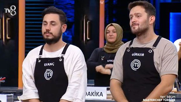 MASTERCHEF ELEME ADAYLARI KİMLER OLDU Dün gece (5 Ekim) dokunulmazlığı hangi takım kazandı Kırmızı takımda tansiyon yükseldi MASTERCHEF ELEME ADAYLARI KİMLER OLDU Dün gece (5 Ekim) dokunulmazlığı hangi takım kazandı Kırmızı takımda tansiyon yükseldi