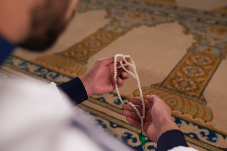 SALAVAT-I ŞERİF nedir, Salavat nasıl getirilir İşte Mevlid Kandilinde çekilecek salavatlar...