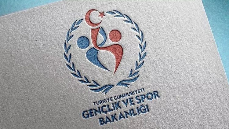 GENÇLİK VE SPOR BAKANI KASAPOĞLUNDAN AÇIKLAMA GENÇLİK VE SPOR BAKANI KASAPOĞLUNDAN AÇIKLAMA