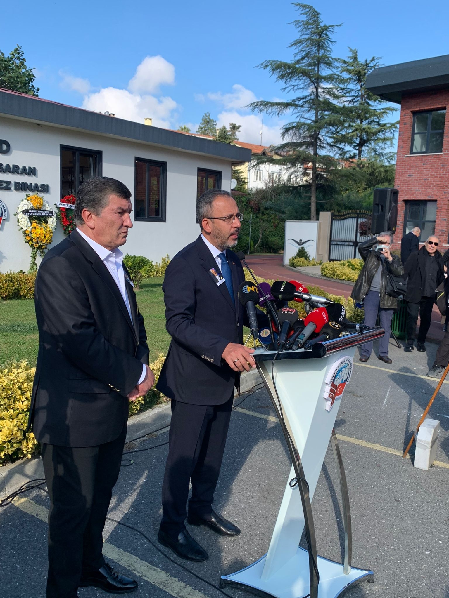 Halit Kıvanç son yolculuğuna uğurlanıyor (Törenden fotoğraflar)