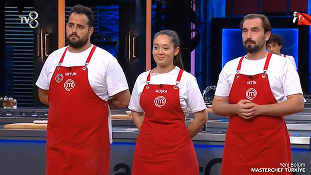 MasterChef ödülü kim kazandı, dün gece para ödülünü kim aldı İşte, 29 Ekim Cumhuriyet Bayramı özel bölümünde ödül oyununu kazanan takım
