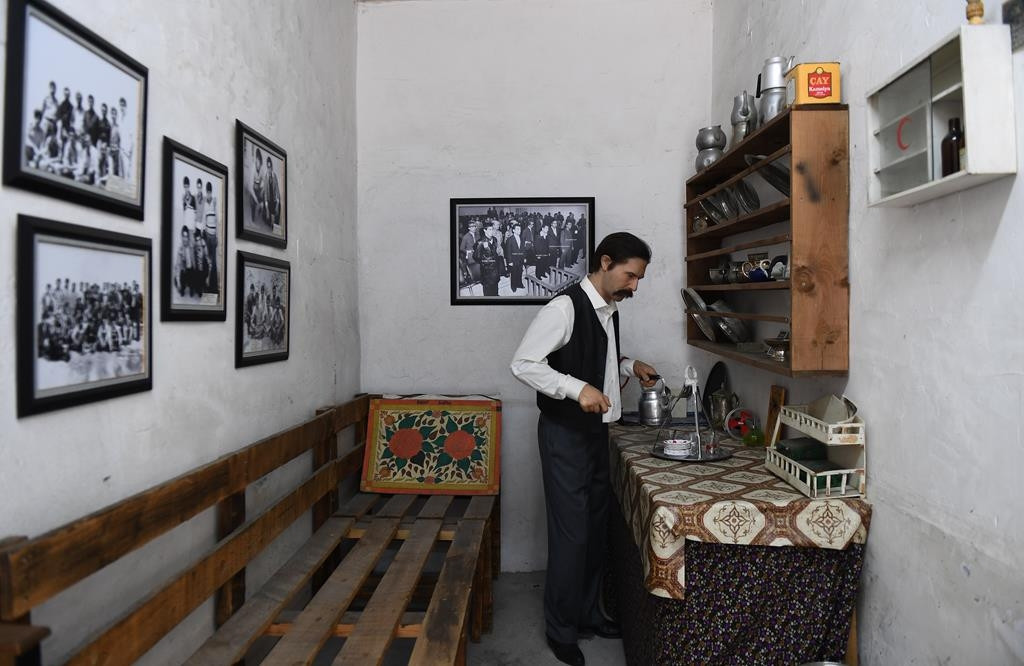 Demir kapı kör pencere Demir kapı kör pencere