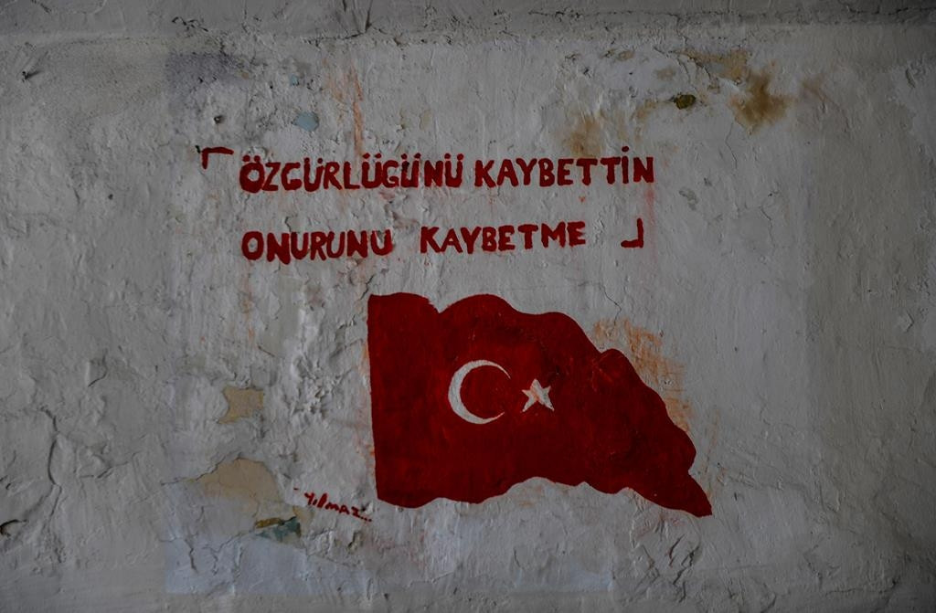 Demir kapı kör pencere Demir kapı kör pencere