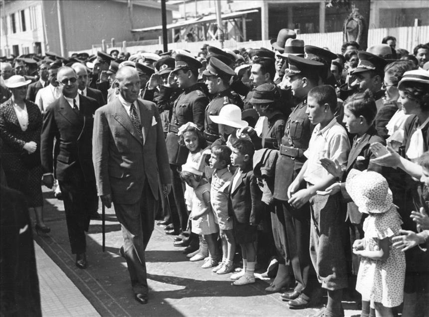 10 KASIM MESAJLARI RESİMLİ (GÖRSEL) 2022 | Atatürk’ü Anma Gününe özel anlamlı, farklı, uzun-kısa duygusal 10 Kasım mesajları ile sözleri
