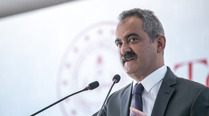 “ SAĞLIKLA  YENİDEN OKULLARIMIZDA BULUŞMAYI DİLİYORUM”
