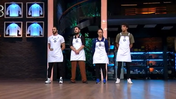 MasterChef kaptanlık oyununu kim kazandı, mavi takım kaptanı kim oldu Büşra ve Yağız arasında nefes kesen düello İşte dün akşam (14 Kasım) kurulan MasterChef yeni takımlar