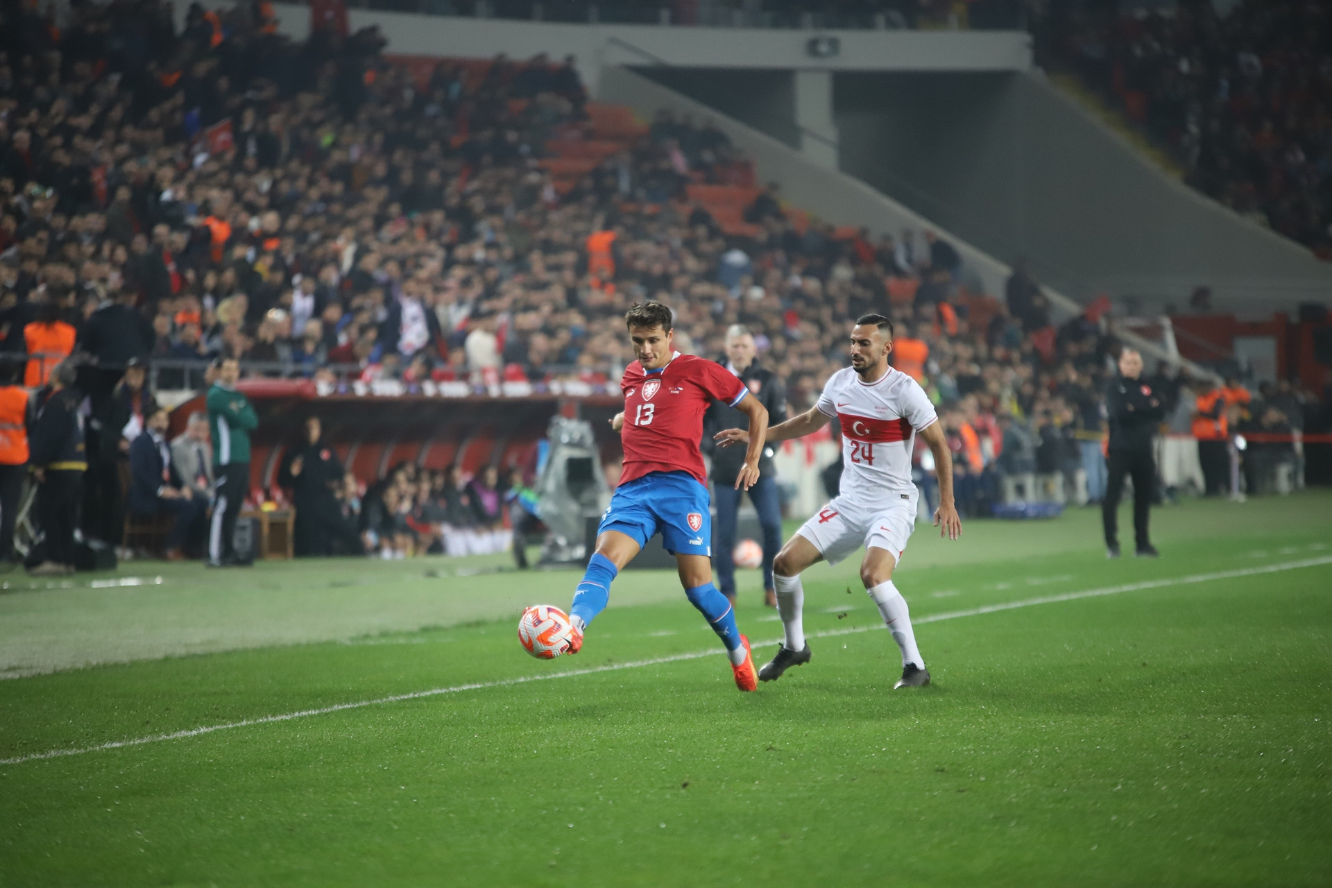 A MİLLİ TAKIM, HAZIRLIK MAÇINDA ÇEKYA İLE KARŞI KARŞIYA GELİYOR. MÜCADELENİN 20 DAKİKASI GOLSÜZ EŞİTLİKLE GEÇİLDİ. (İHA/GAZİANTEP-İHA)A Milli Takım, hazırlık maçında Çekya ile karşı karşıya geliyor. Mücadelenin 20 dakikası golsüz eşitlikle geçildi.