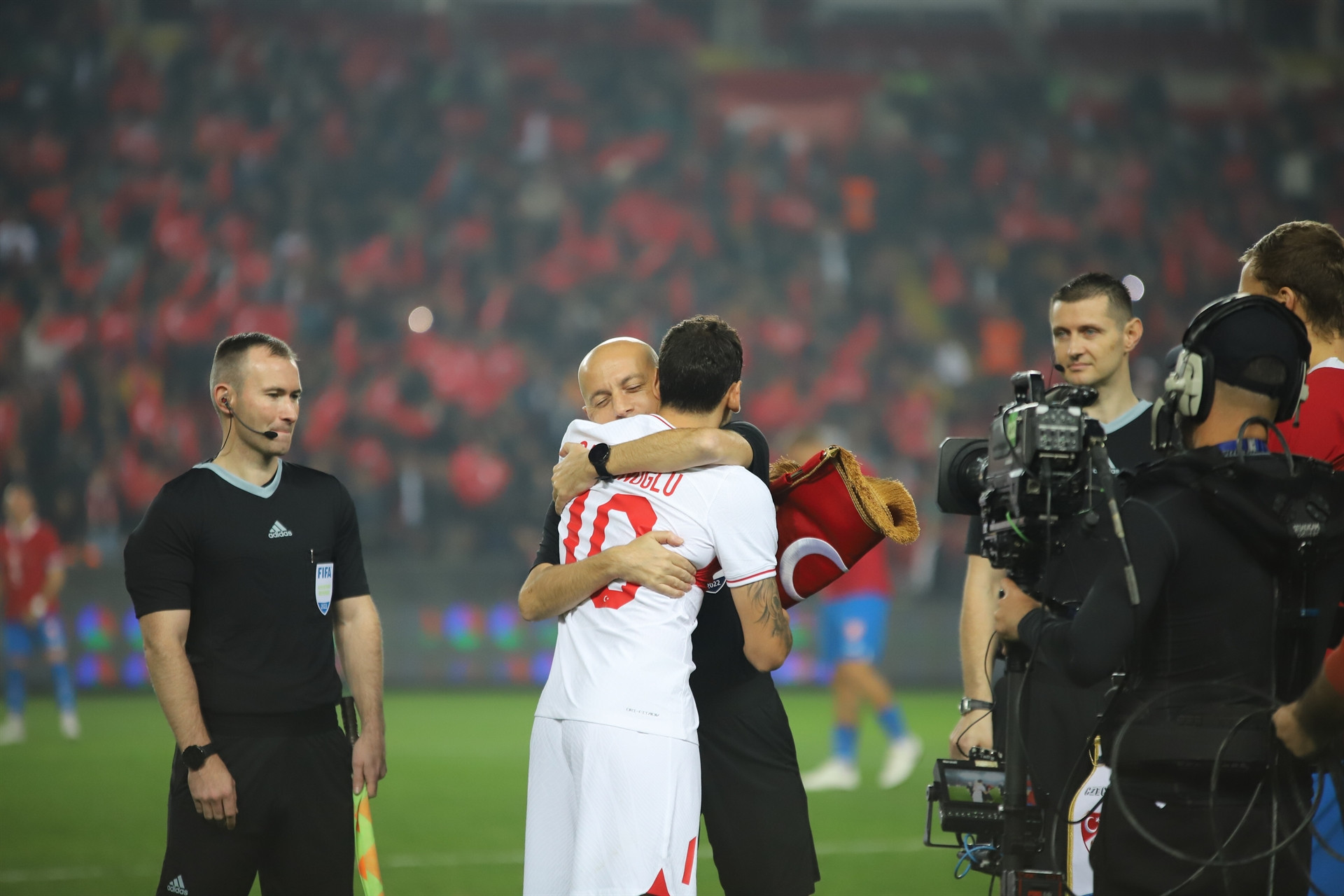 A MİLLİ TAKIM, HAZIRLIK MAÇINDA ÇEKYA İLE KARŞI KARŞIYA GELİYOR. MÜCADELENİN 20 DAKİKASI GOLSÜZ EŞİTLİKLE GEÇİLDİ. (İHA/GAZİANTEP-İHA)A Milli Takım, hazırlık maçında Çekya ile karşı karşıya geliyor. Mücadelenin 20 dakikası golsüz eşitlikle geçildi.